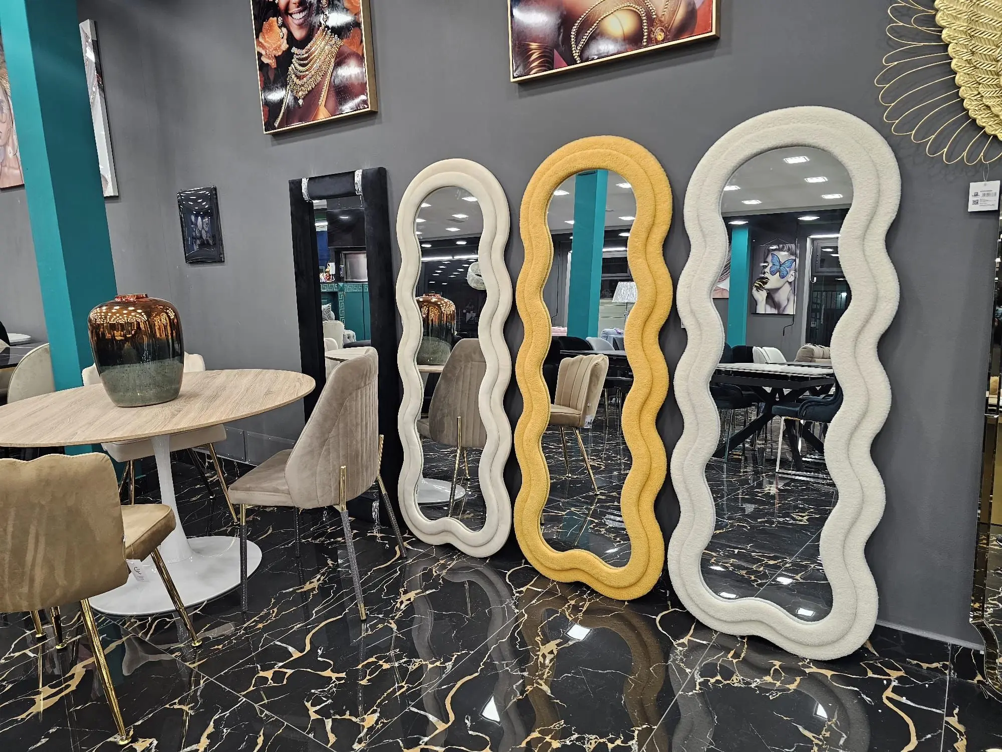 Interno del negozio 3