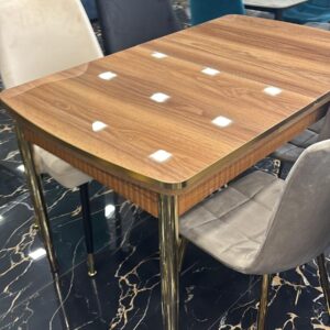 Tavolo allungabile effetto legno cannettato