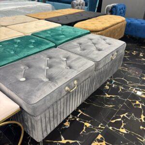 Pouf contenitore in velluto